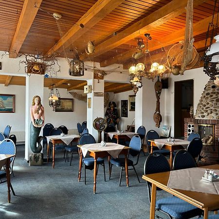 קרוליננזיל Hotel-Restaurant Cafe Caro מראה חיצוני תמונה